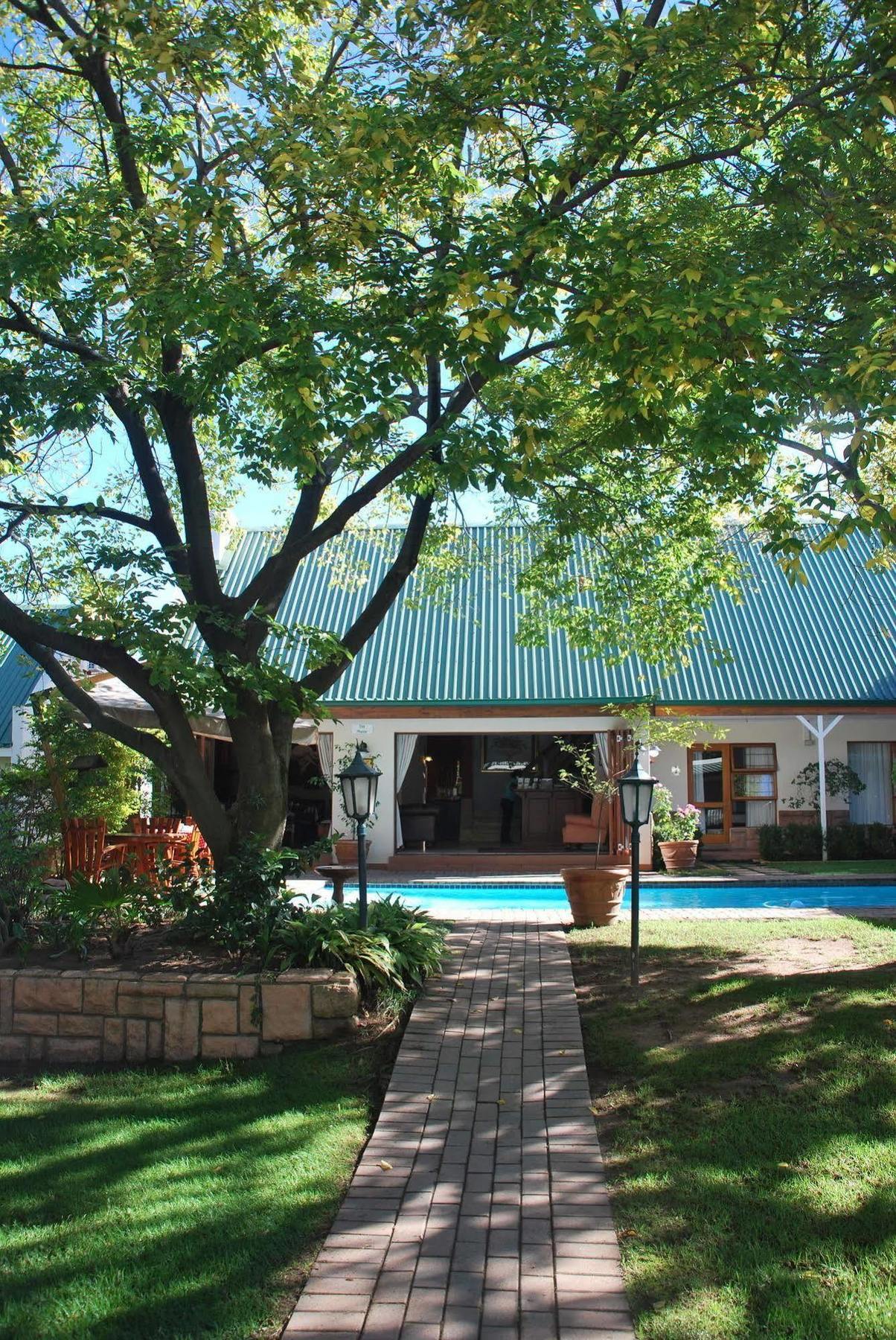 Sunninghill Guest Gasthuis 4*
